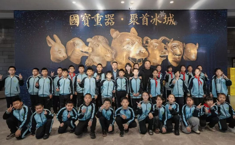 918博天娱乐官网公益联合保利文化传播共启三精蓝瓶&ldquo;幸福1+1&rdquo;儿童守护计划